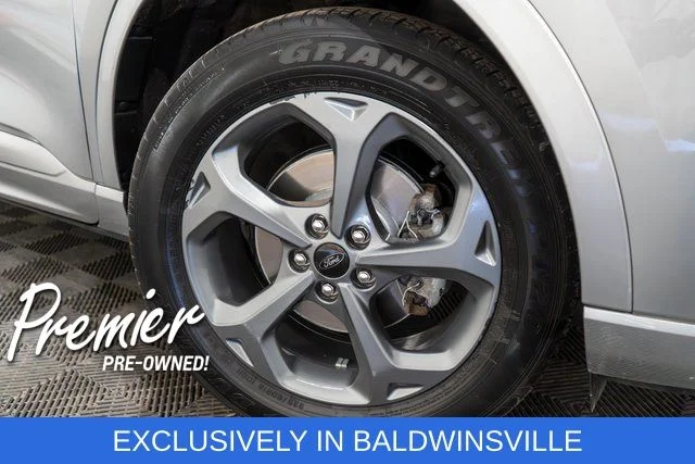 Used 2024 Silver Ford ST-Line image 8
