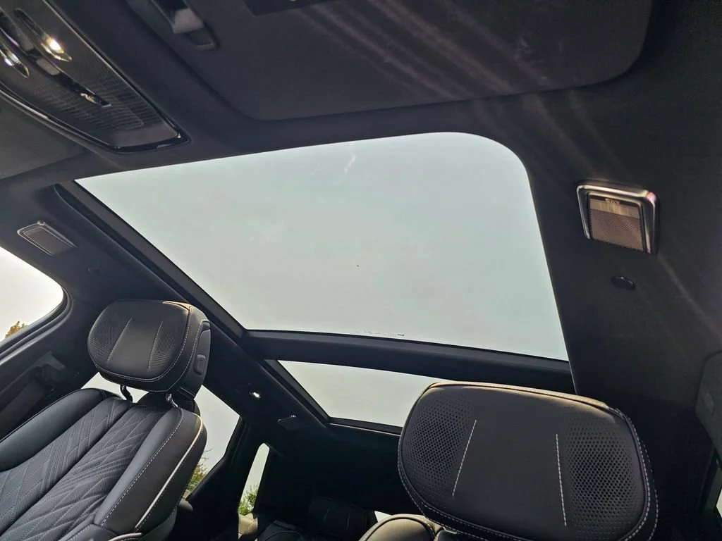 New 2026 Stellar Black Metallic Cadillac V-Series Premium image 21
