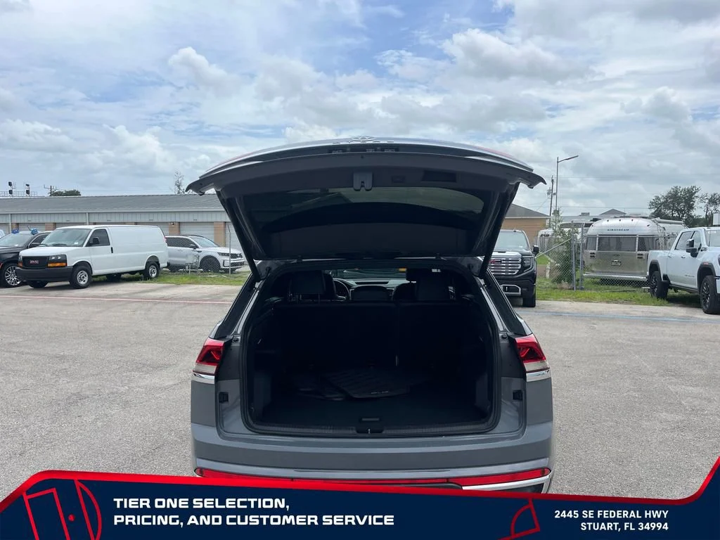 Used 2020 Gray Volkswagen 3.6L V6 SEL Premium image 10