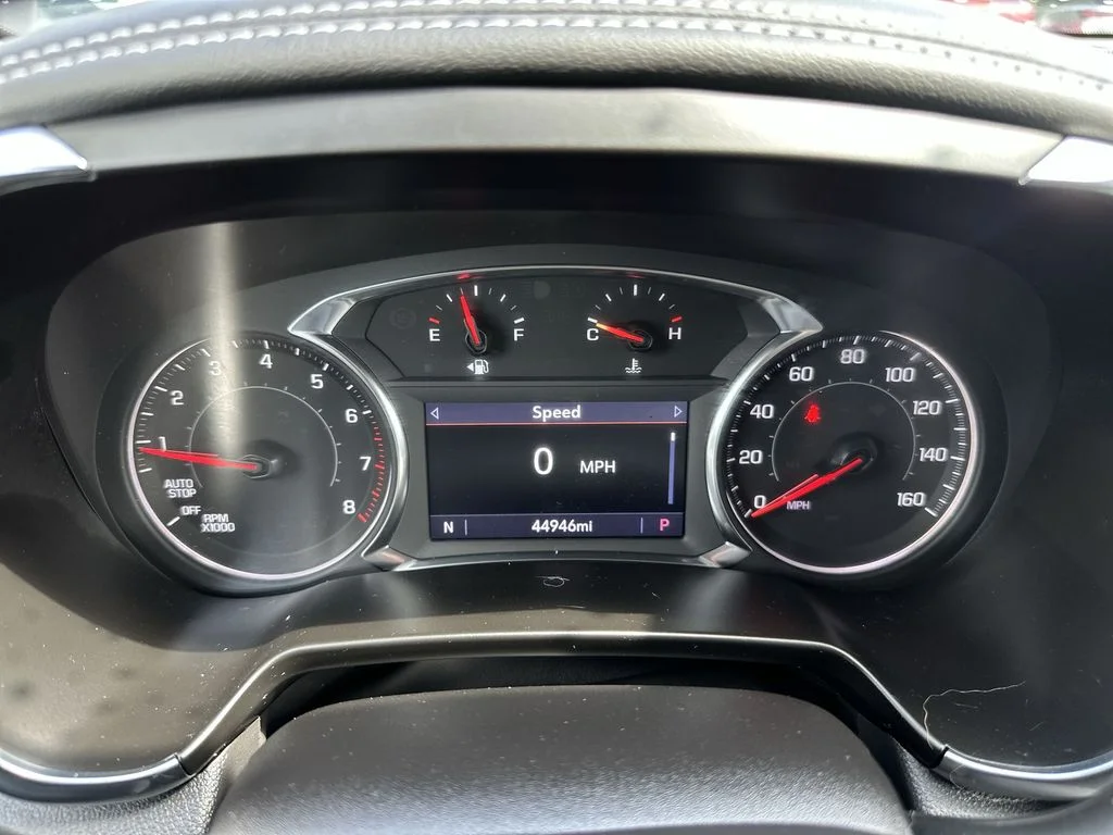 Used 2024 Gray Chevrolet LT image 7