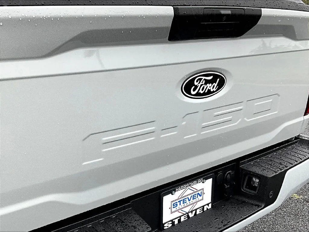 New 2026 Avalanche Ford XLT image 9