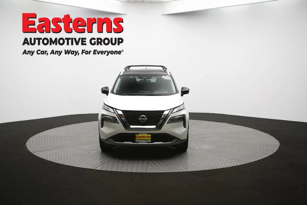 Used 2023 White Nissan SL image 56