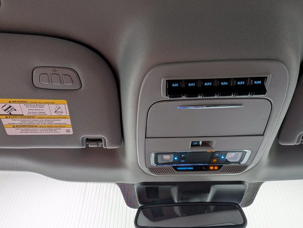 New 2027 Oxford White Ford F-350® Lariat® image 12