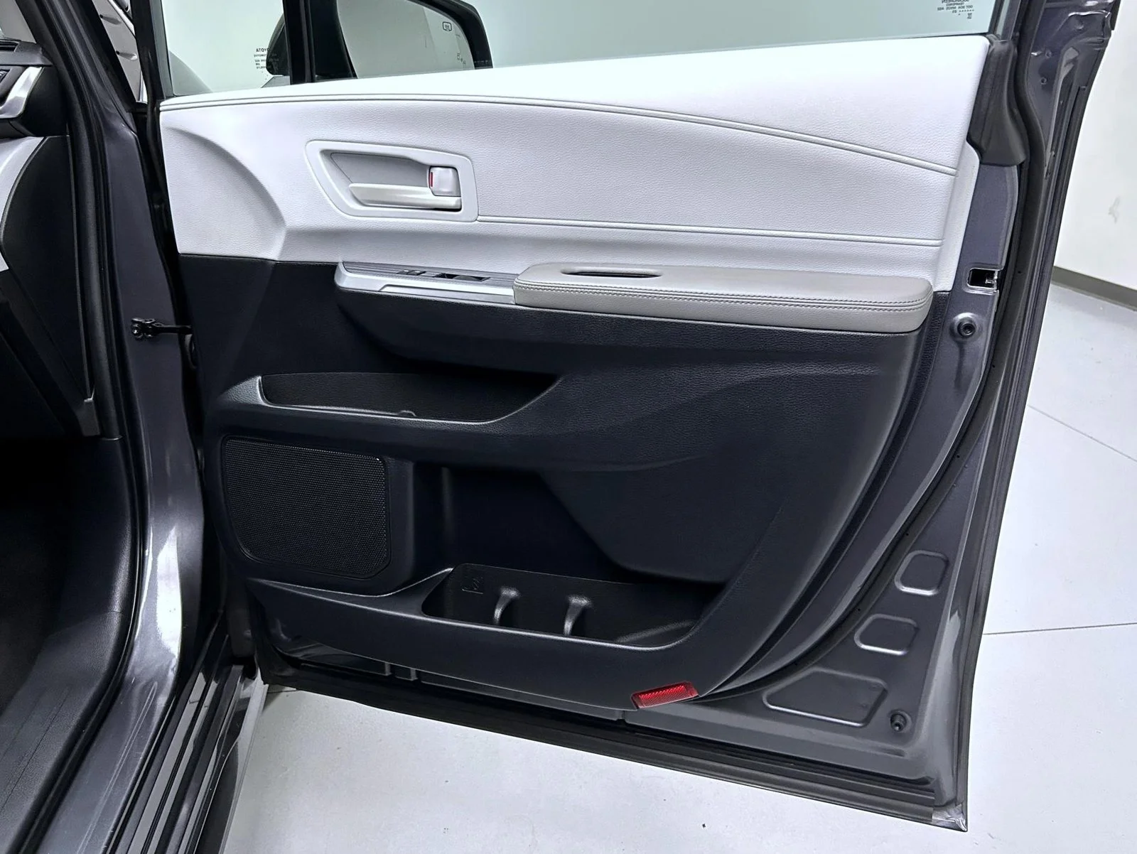Used 2025 Gray Toyota LE image 16