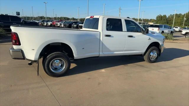 New 2026 Bright White Clear-Coat Exterior Paint RAM Tradesman image 9