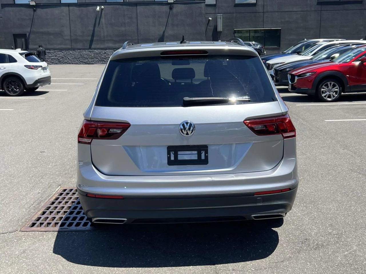Used 2019 Platinum Gray Metallic Volkswagen 2.0T SE image 13