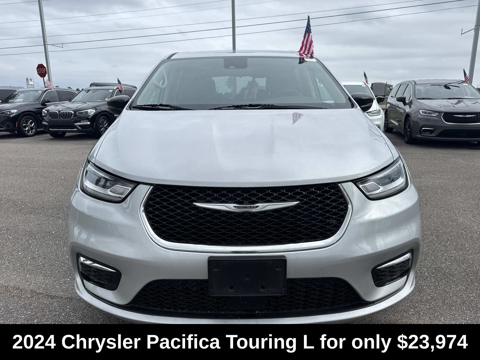 Used 2024 Silver Chrysler Touring L image 2