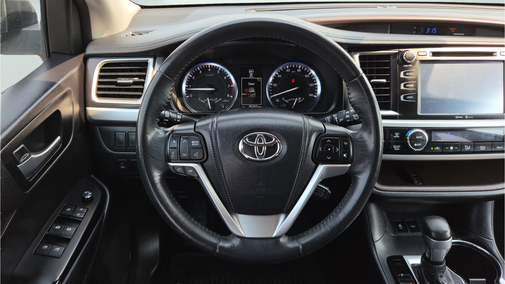 Used 2014 Silver Toyota XLE V6 image 27