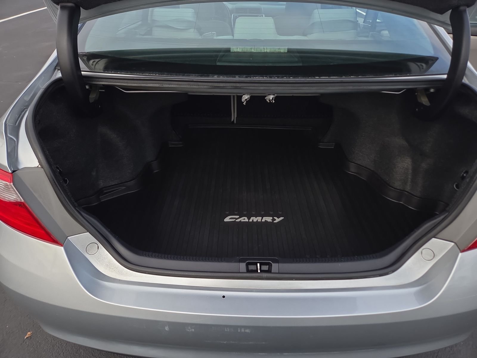 2017 Toyota Camry LE - Photo 48