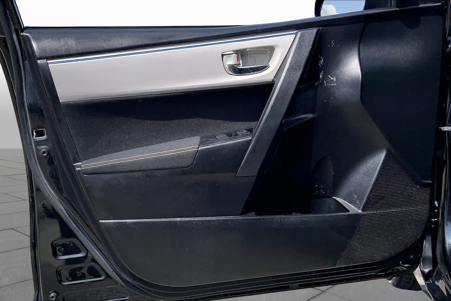 Used 2016 Black Sand Pearl Toyota LE image 21