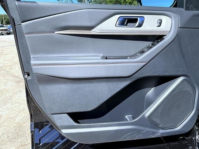 New 2027 Agate Black Metallic Ford Active image 39