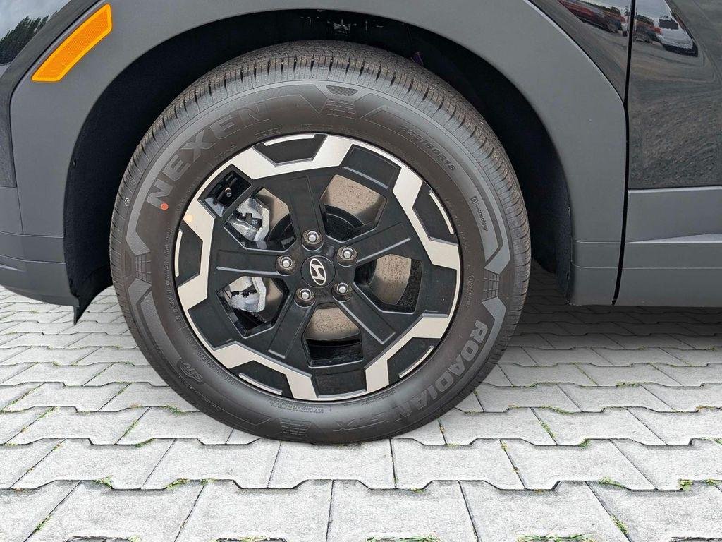 New 2026 Black Hyundai SE FWD image 5