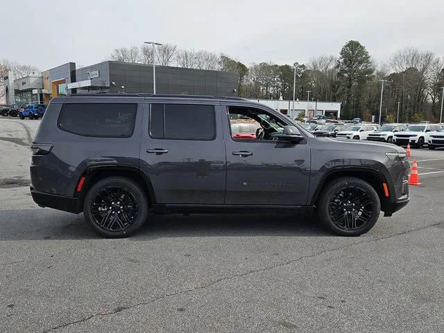 New 2026 Baltic-Gray Metallic Clear-Coat Exterior Paint Jeep Limited image 10