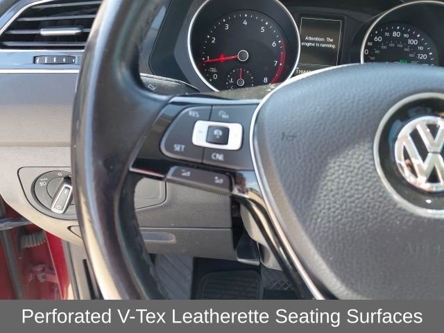 Used 2018 Cardinal Red Metallic Volkswagen 2.0T SEL image 12