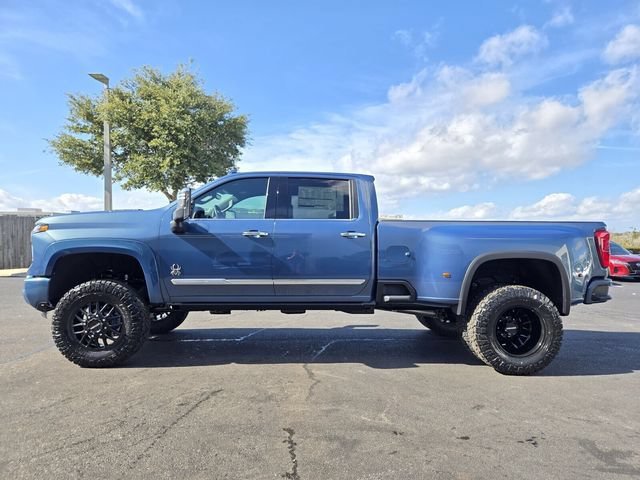 New 2026 Lakeshore Blue Metallic Chevrolet High Country DRW image 3