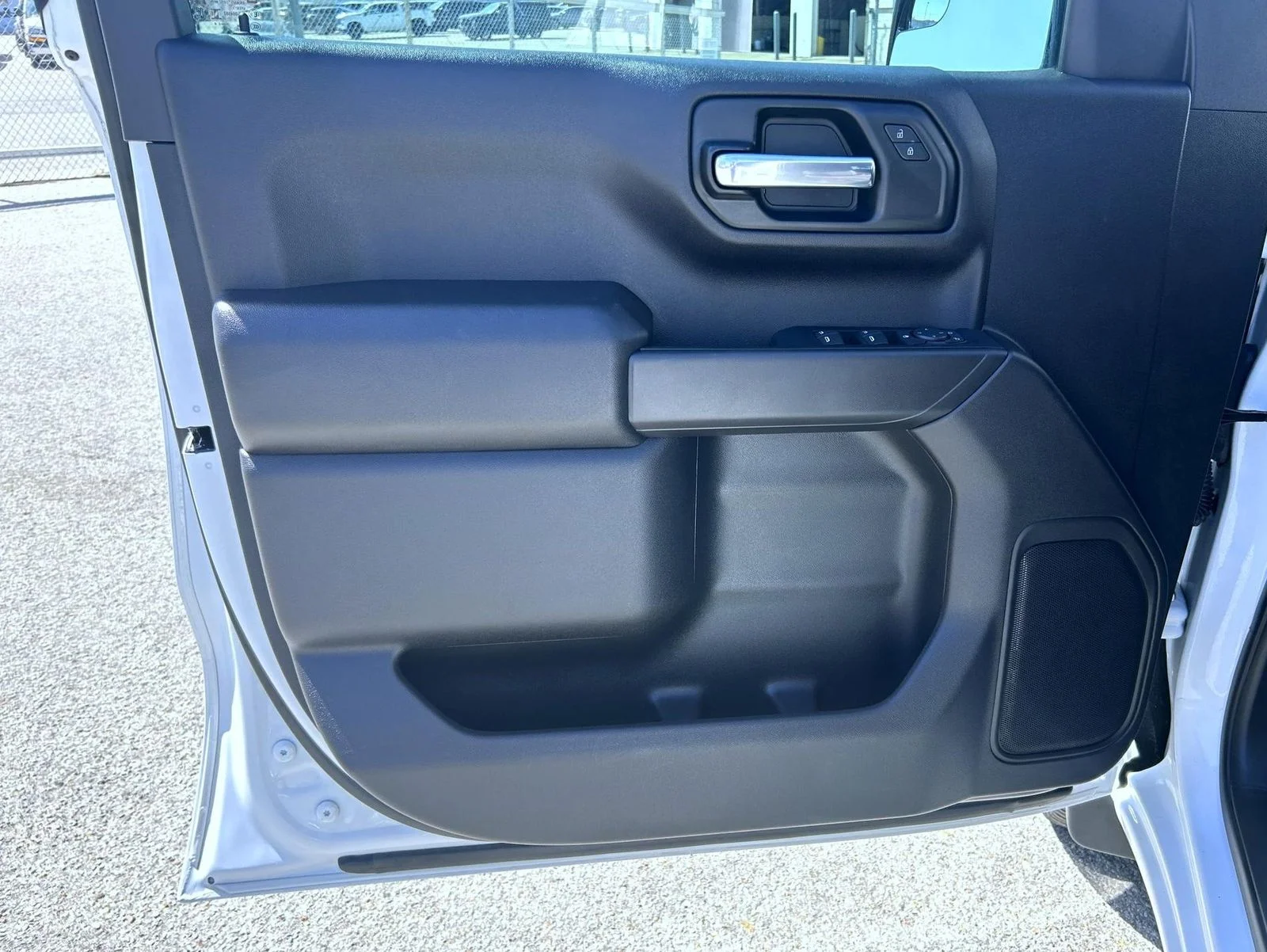 2024 Chevrolet Silverado 1500 Custom - Photo 9