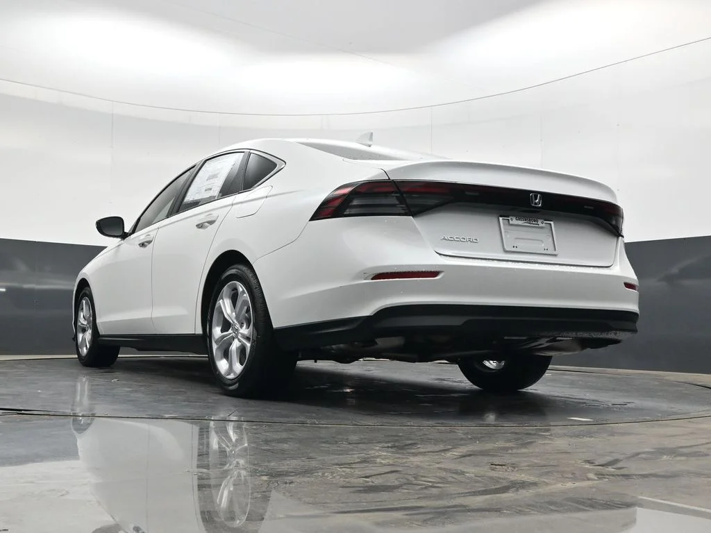 New 2026 Platinum White Pearl Honda LX image 41