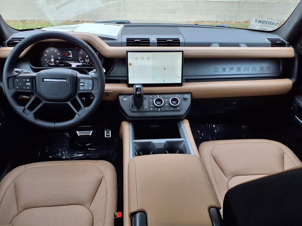 2025 Land Rover Defender V8 - Photo 17