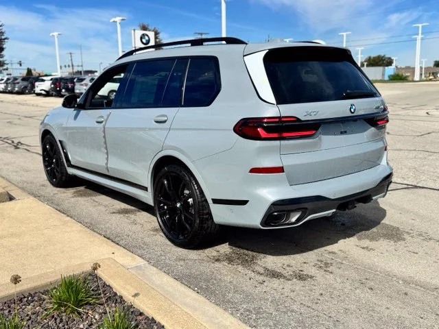 New 2027 Gray BMW xDrive40i image 4