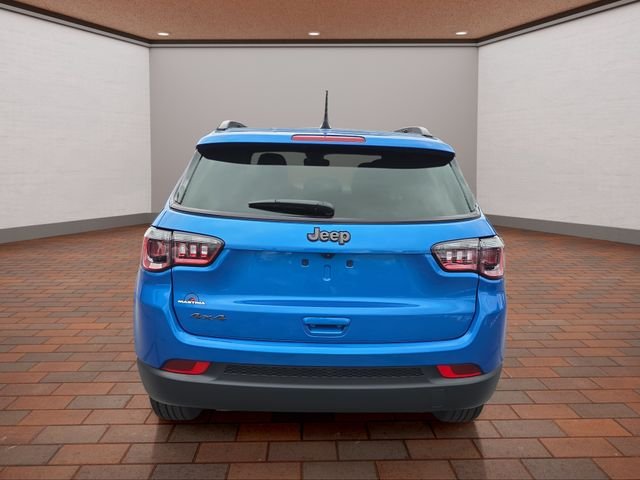 Used 2026 Blue Jeep Latitude image 27