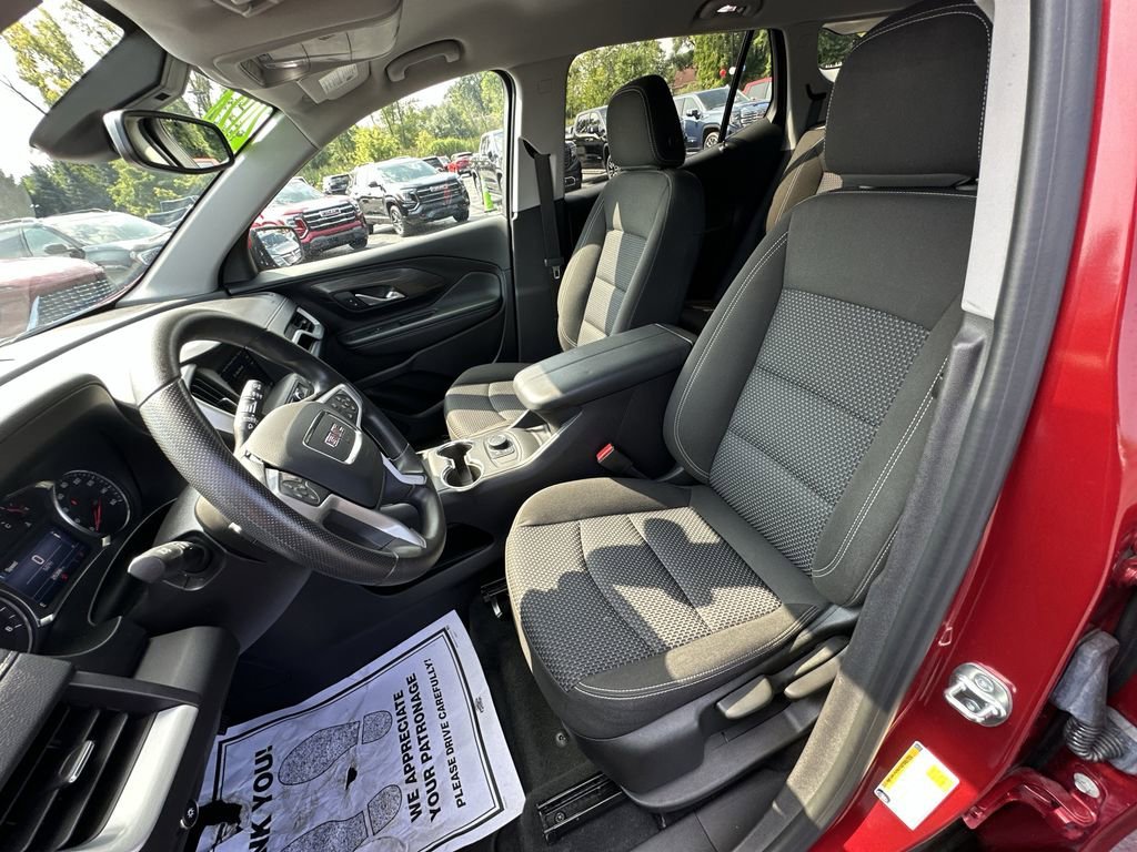 2024 GMC TERRAIN - Image 15