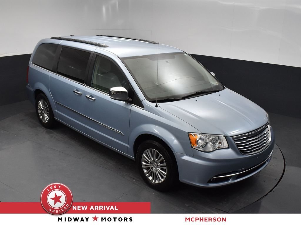 2013 Chrysler Town & Country Touring-L