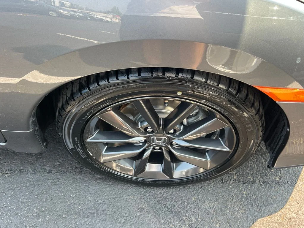 Used 2021 Polished Metal Metallic Honda EX image 6