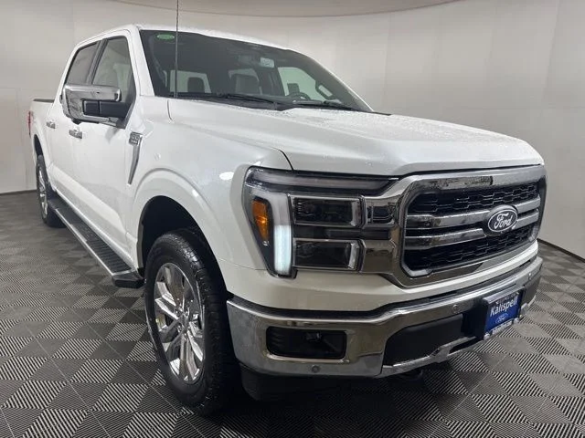 New 2026 Star White Metallic Tri-Coat Ford Lariat image 1
