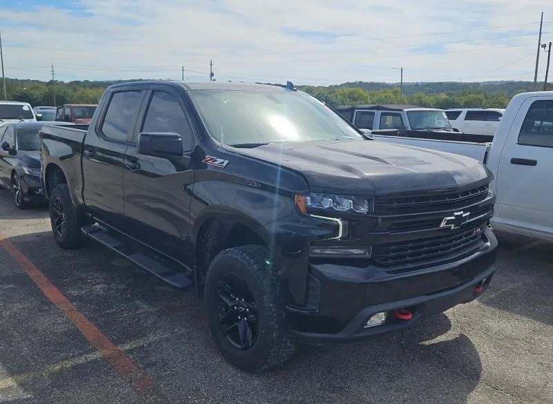 2022 Chevrolet Silverado 1500 LT Trail Boss photo 2