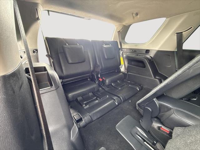 Certified Used 2022 ARMY GREEN Toyota  image 28
