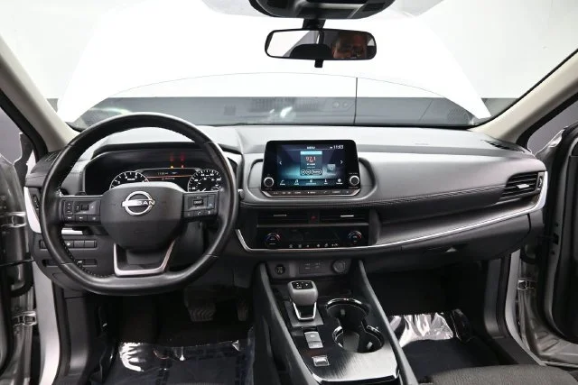 Used 2025 Brilliant Silver Metallic Nissan SV image 17
