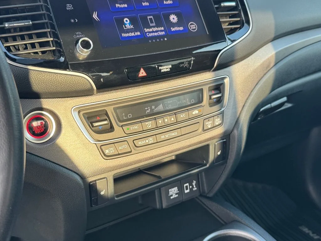 Used 2023  Honda RTL image 28