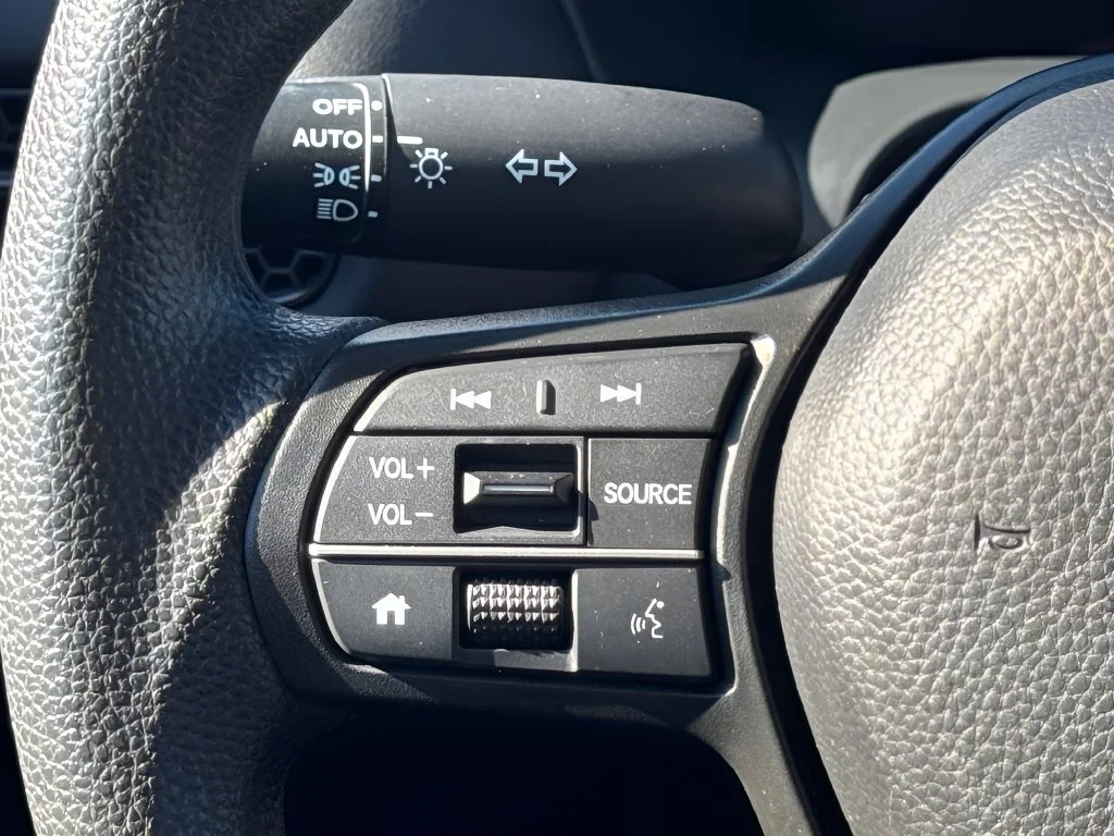 Used 2025  Honda LX image 14