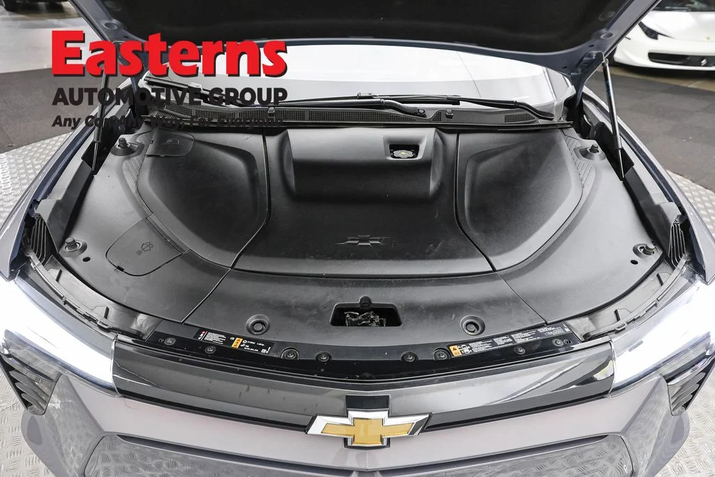 Used 2024 Gray Chevrolet LT image 7