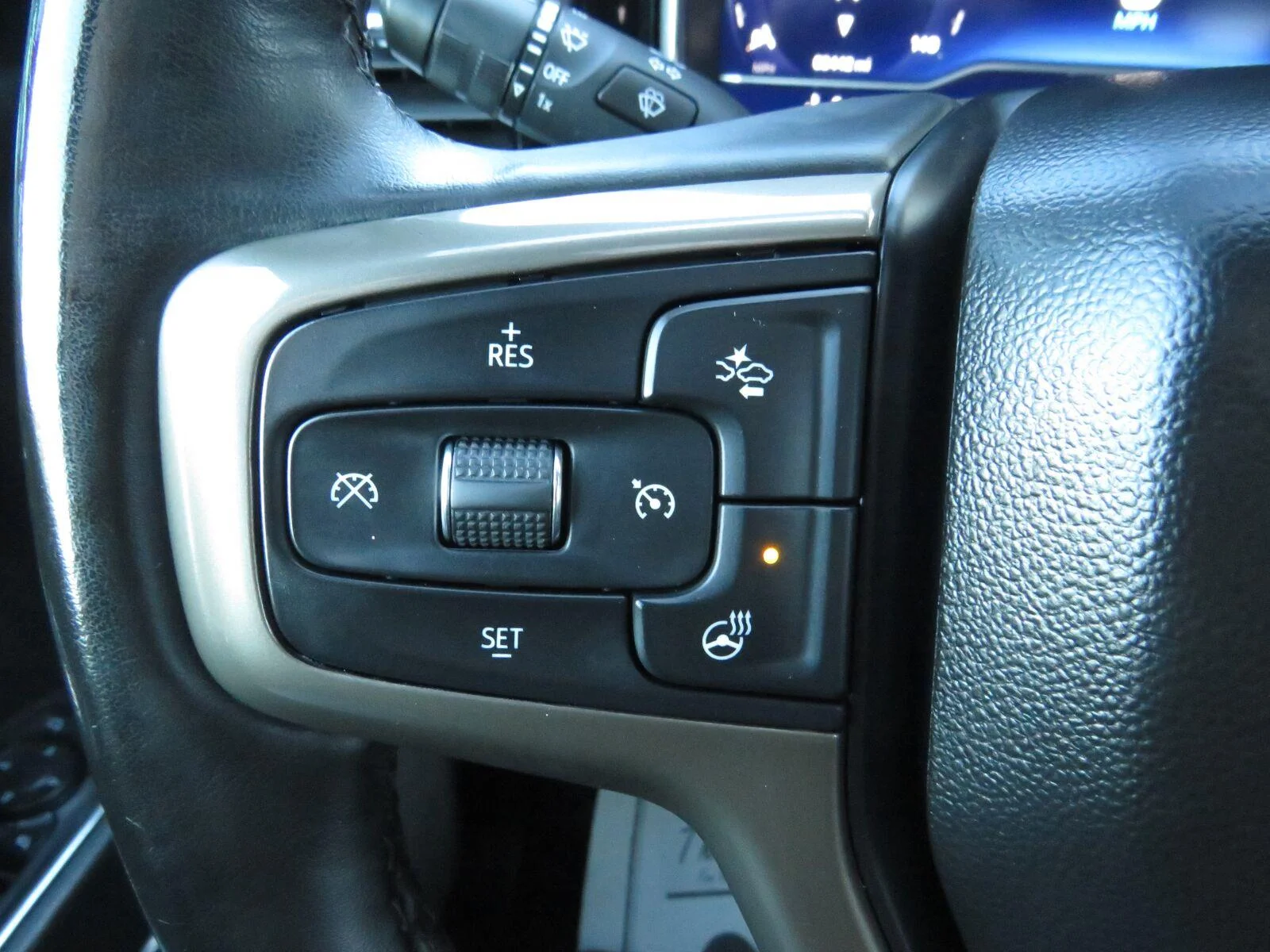 Used 2024 Summit White Chevrolet High Country image 35