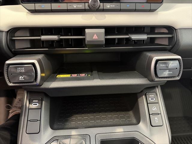 Certified Used 2026 WIND CHILL PEARL* Toyota  image 18