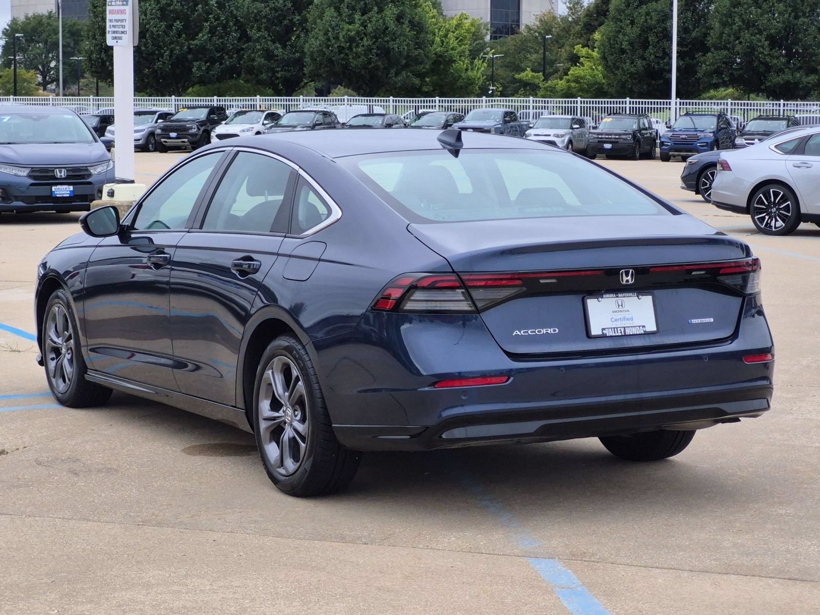 2025 Honda Accord Hybrid EX-L - Photo 8