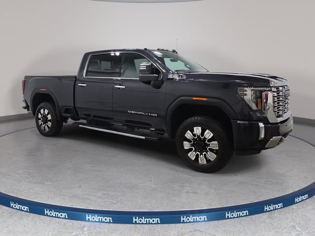 Used 2024 Silver GMC Denali image 4