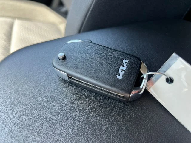 Used 2025 Dark Ocean Blue Kia LX image 29