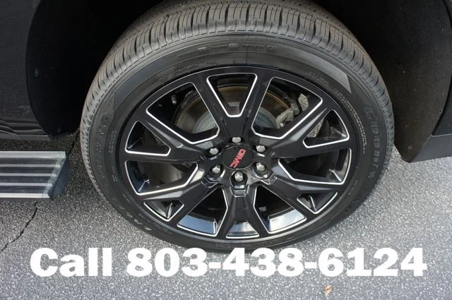 Used 2021  GMC Denali image 17