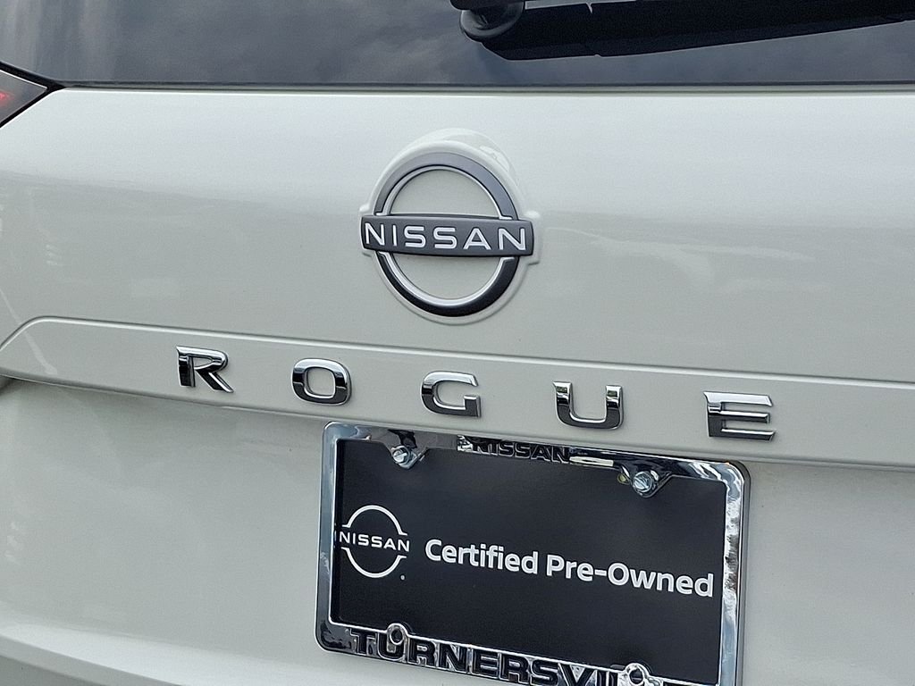 Certified Used 2023 White Nissan SL image 33