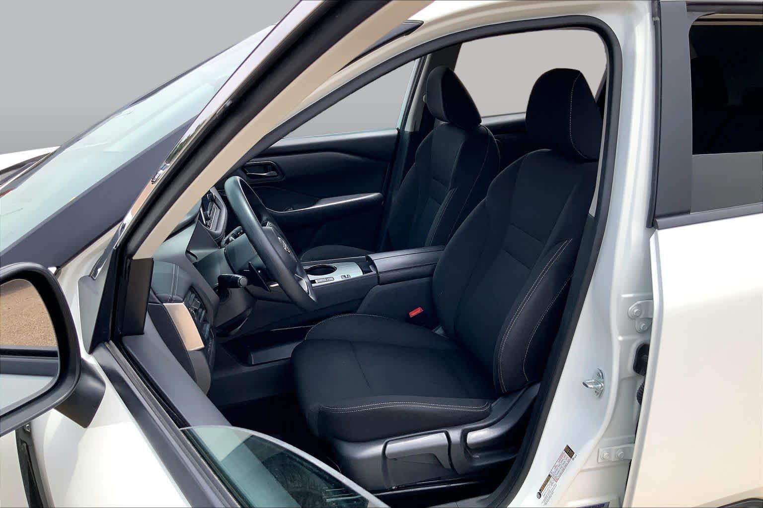 Used 2024 Glacier White Nissan S image 8