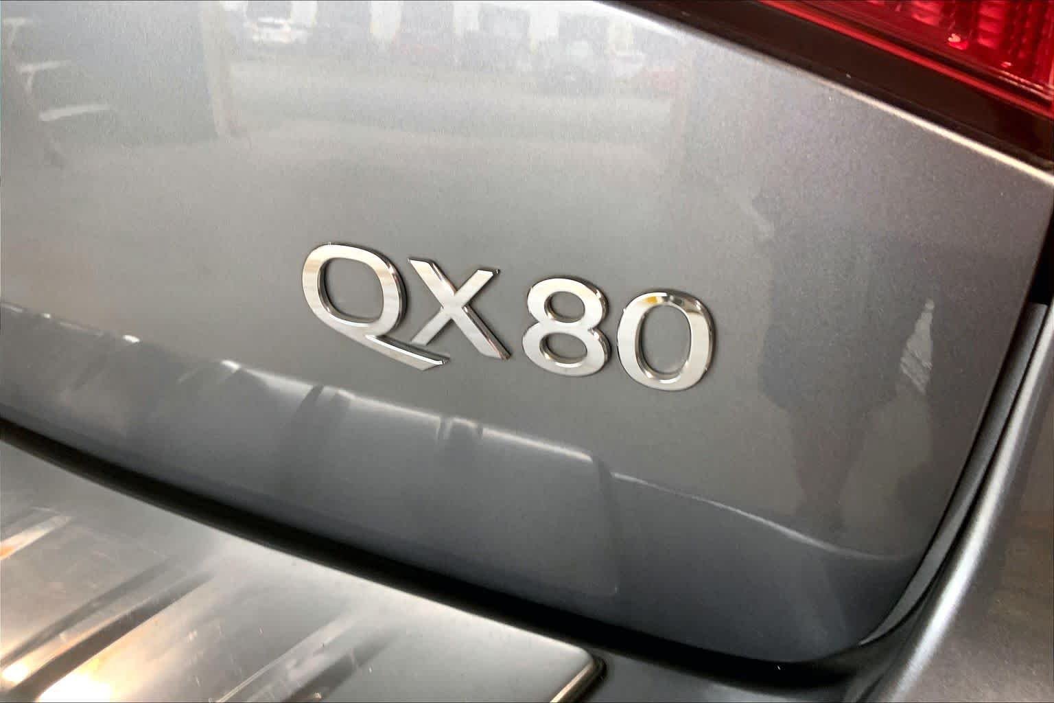 Used 2015 Graphite Shadow INFINITI  image 9
