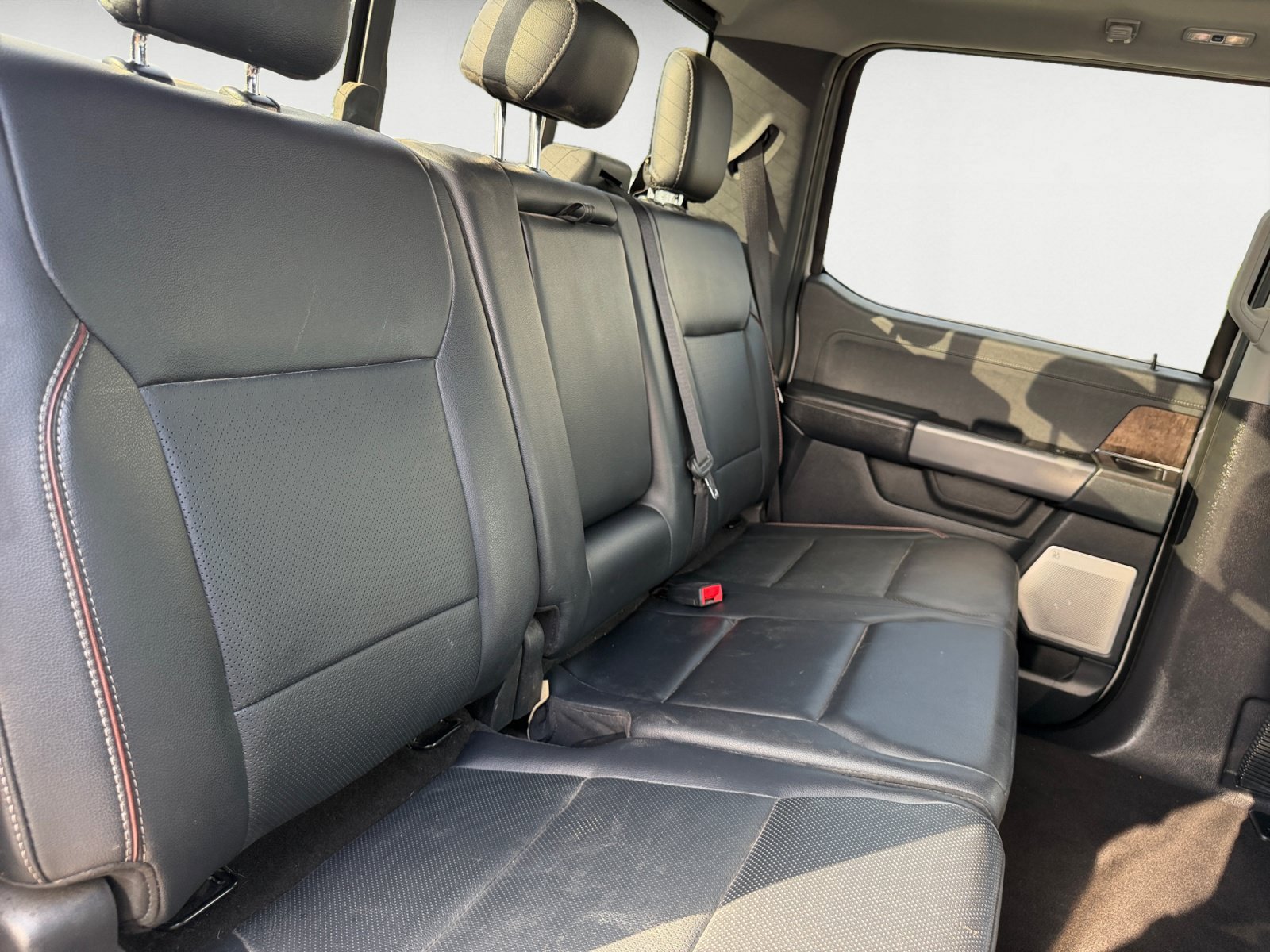 Certified Used 2023 Avalanche Gray Ford LARIAT image 18