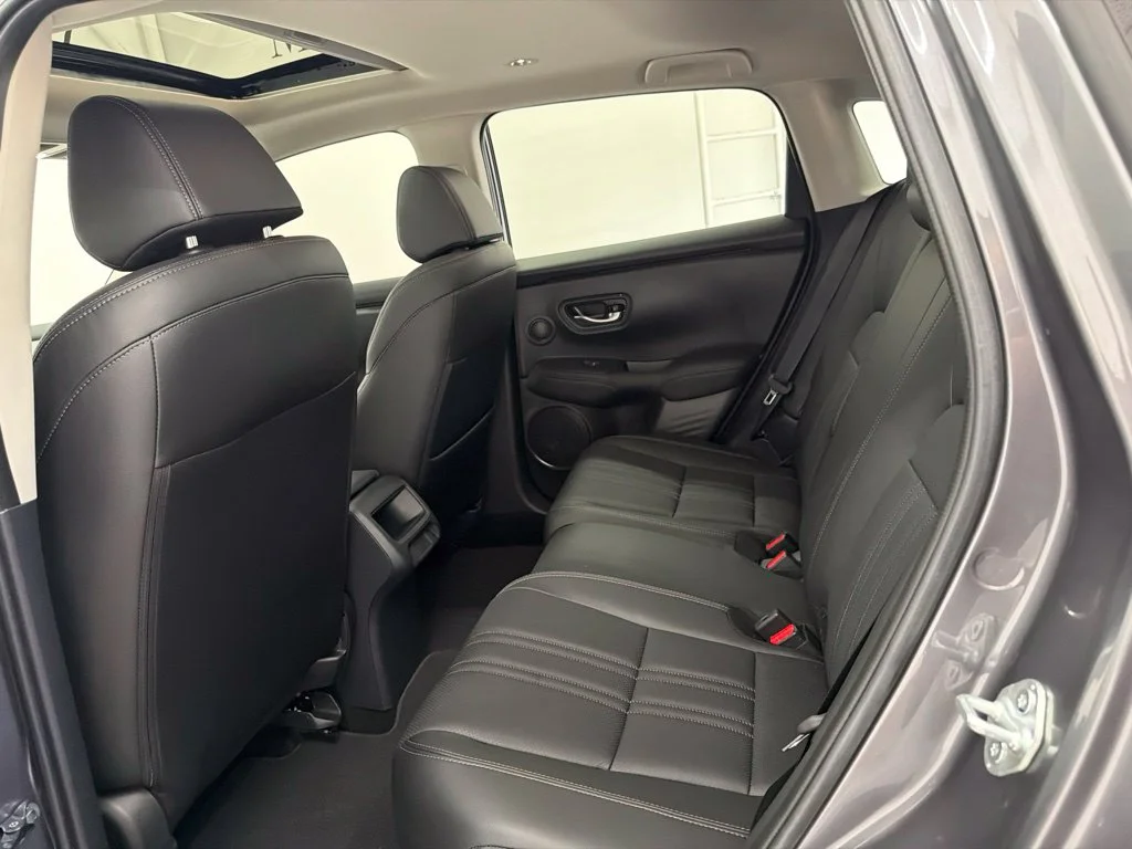 Used 2026 Silver Honda EX-L image 20