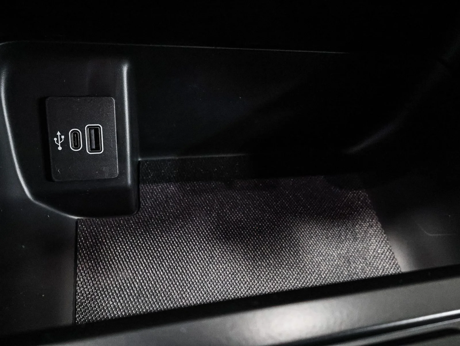 New 2026 Oxford White Ford XLT image 30