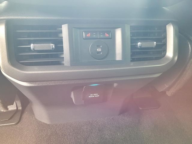 Used 2025 Red Ford Lariat image 13