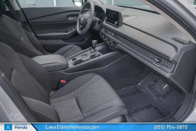 Used 2023 Lunar Silver Metallic Honda EX image 17