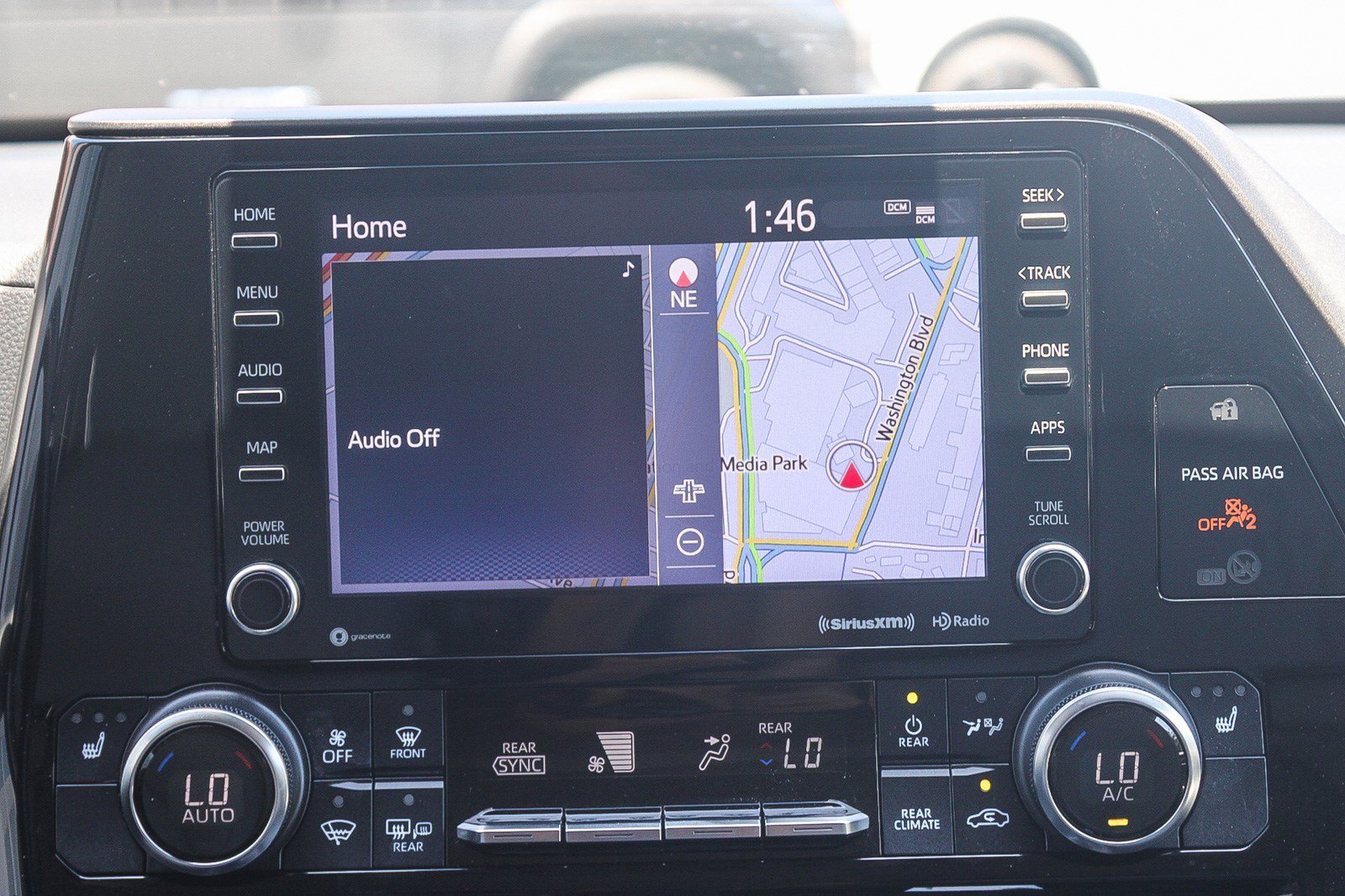 Used 2022 Wind Chill Pearl Toyota XLE image 14