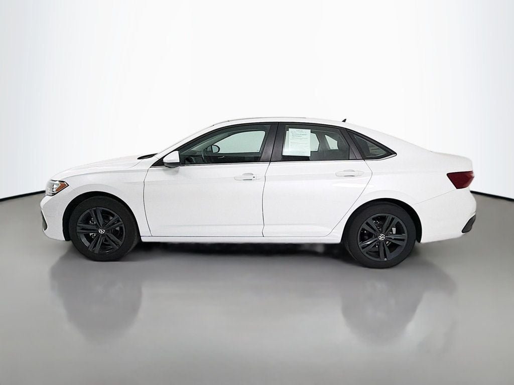 Used 2024 Opal White Pearl Volkswagen SE Automatic image 4